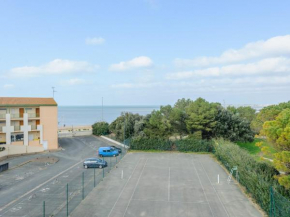 Châtelaillon-Plage : T2 panoramique sur la mer pour 2 avec piscine - FR-1-535-2
